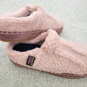 NWT L.L. Bean Women's Beige Cozy Slippers